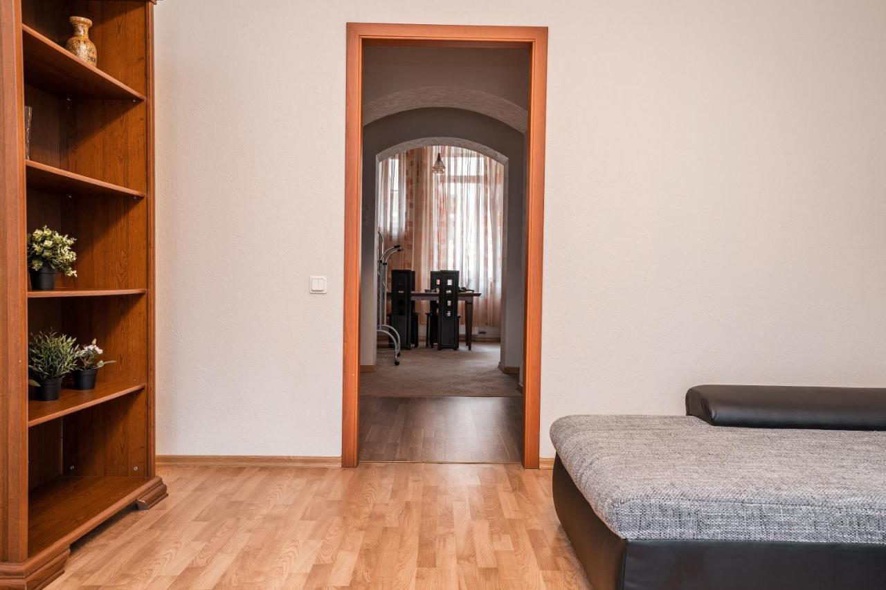 Lacplesa Central Apartments ريغا المظهر الخارجي الصورة