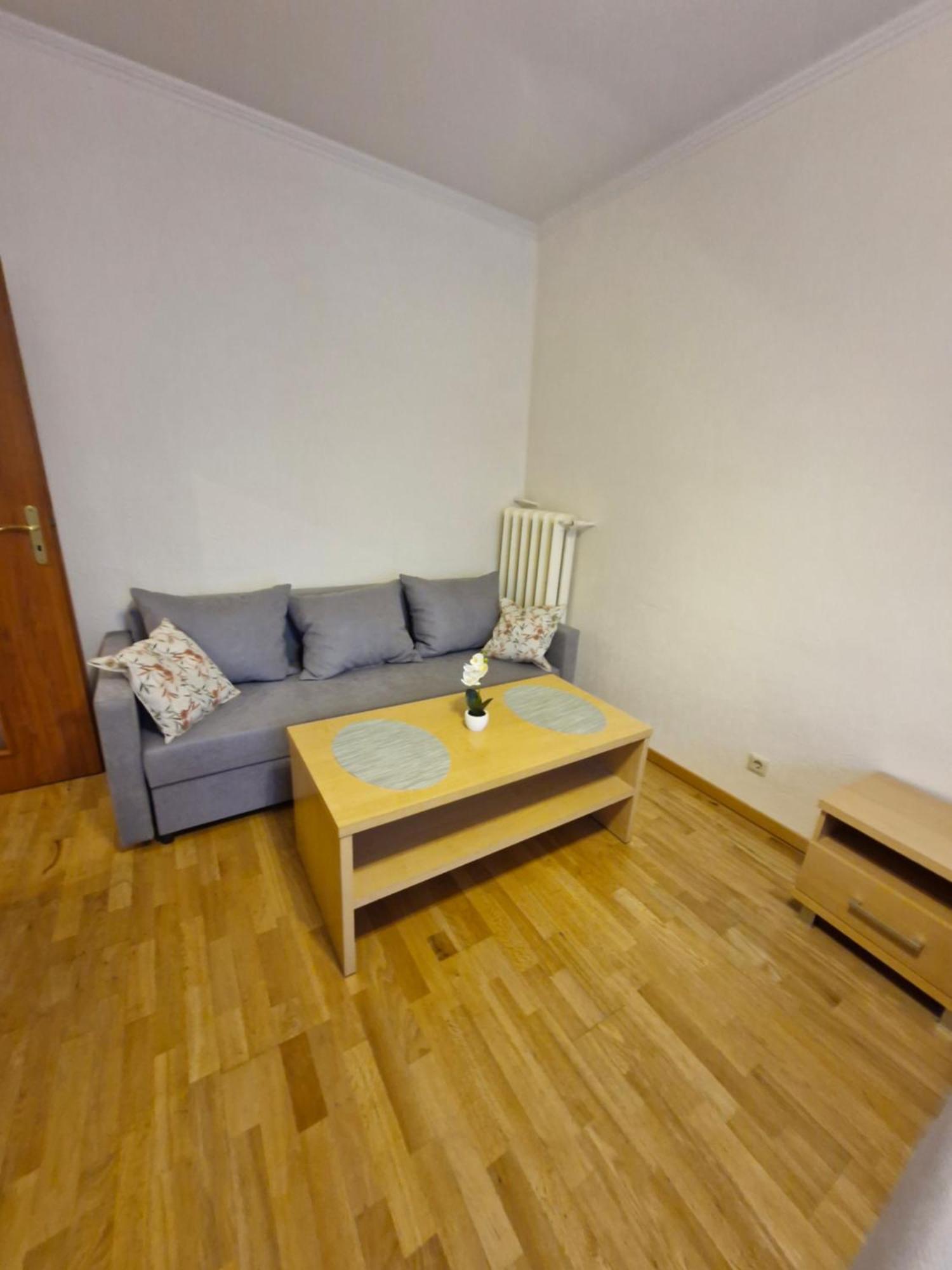 Lacplesa Central Apartments ريغا المظهر الخارجي الصورة